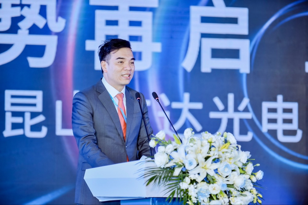 申博太陽城執(zhí)行長暨總經(jīng)理柯富仁于啟用儀式致詞