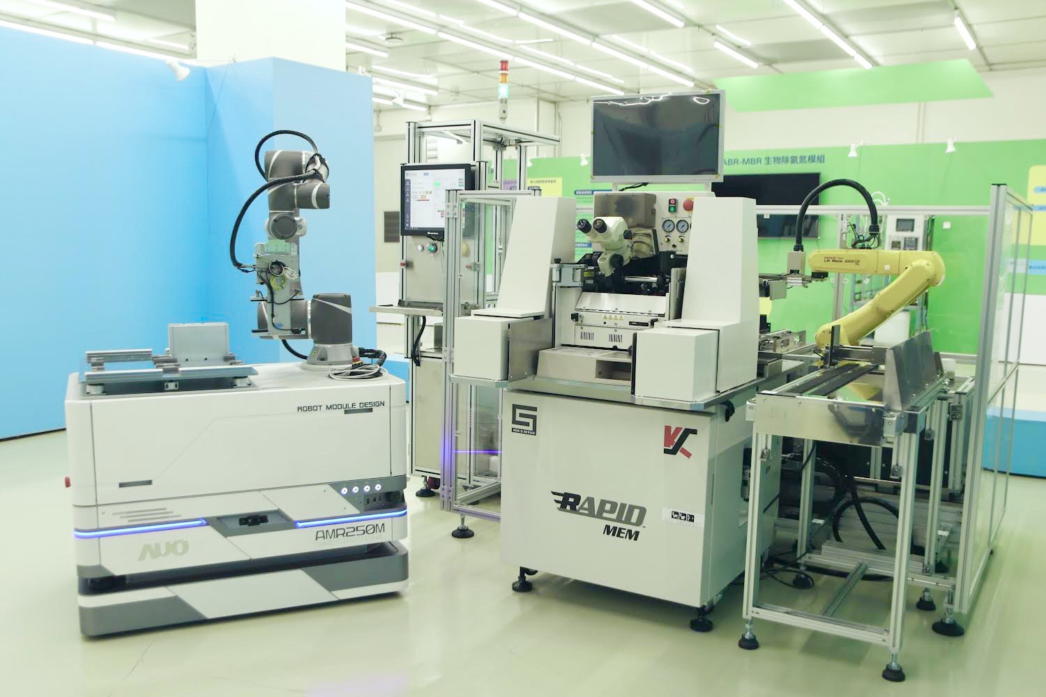 友達(dá)數(shù)位攜手半導(dǎo)體設(shè)備大廠K&S及夥伴樂(lè)宇精密，針對(duì)半導(dǎo)體封裝場(chǎng)域痛點(diǎn)，提供iAMHS一站式解決方案，創(chuàng)造產(chǎn)能提升至少10%的效益