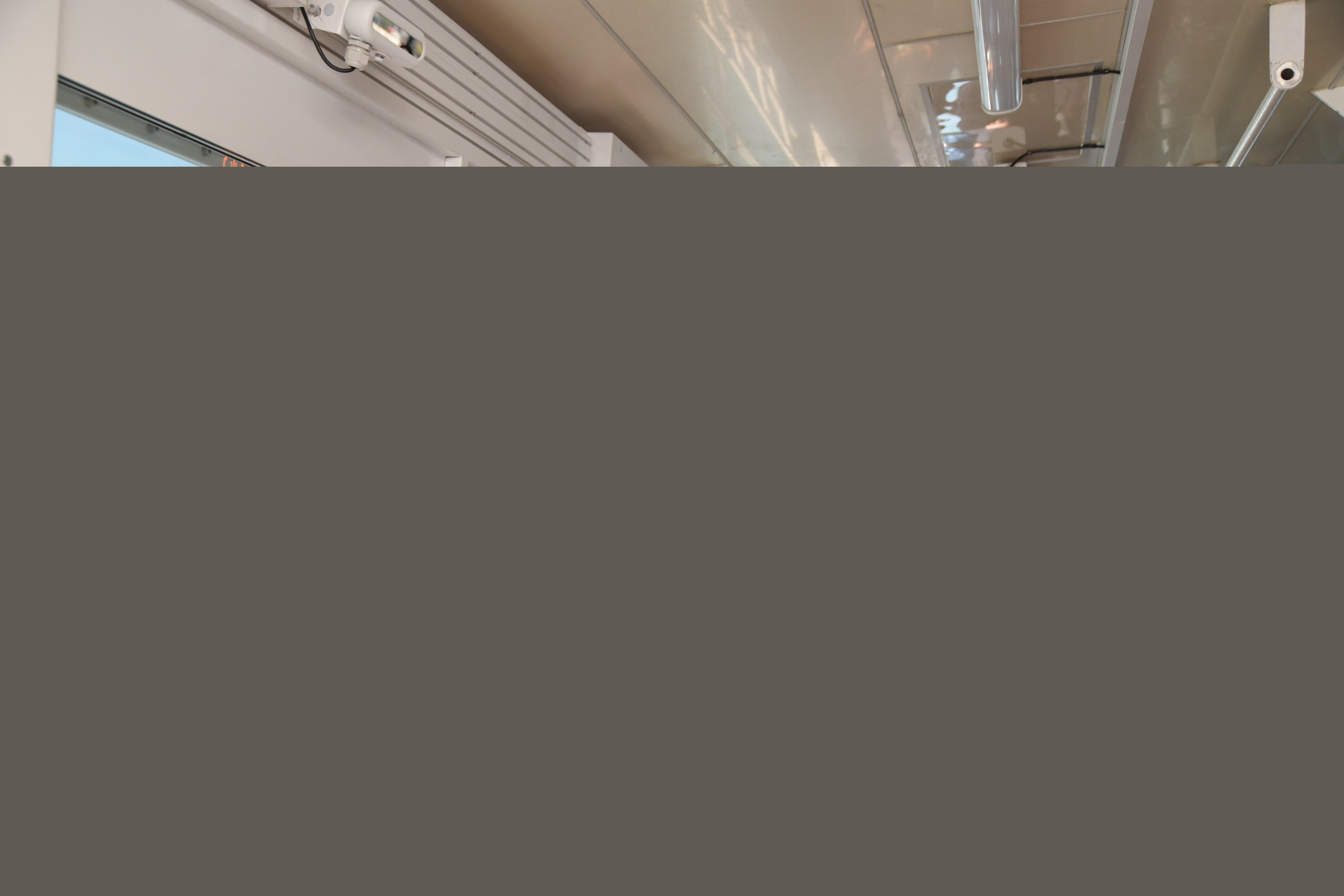 【高雄亞灣】整合透明Micro LED智慧窗 打造港都深度體驗之旅